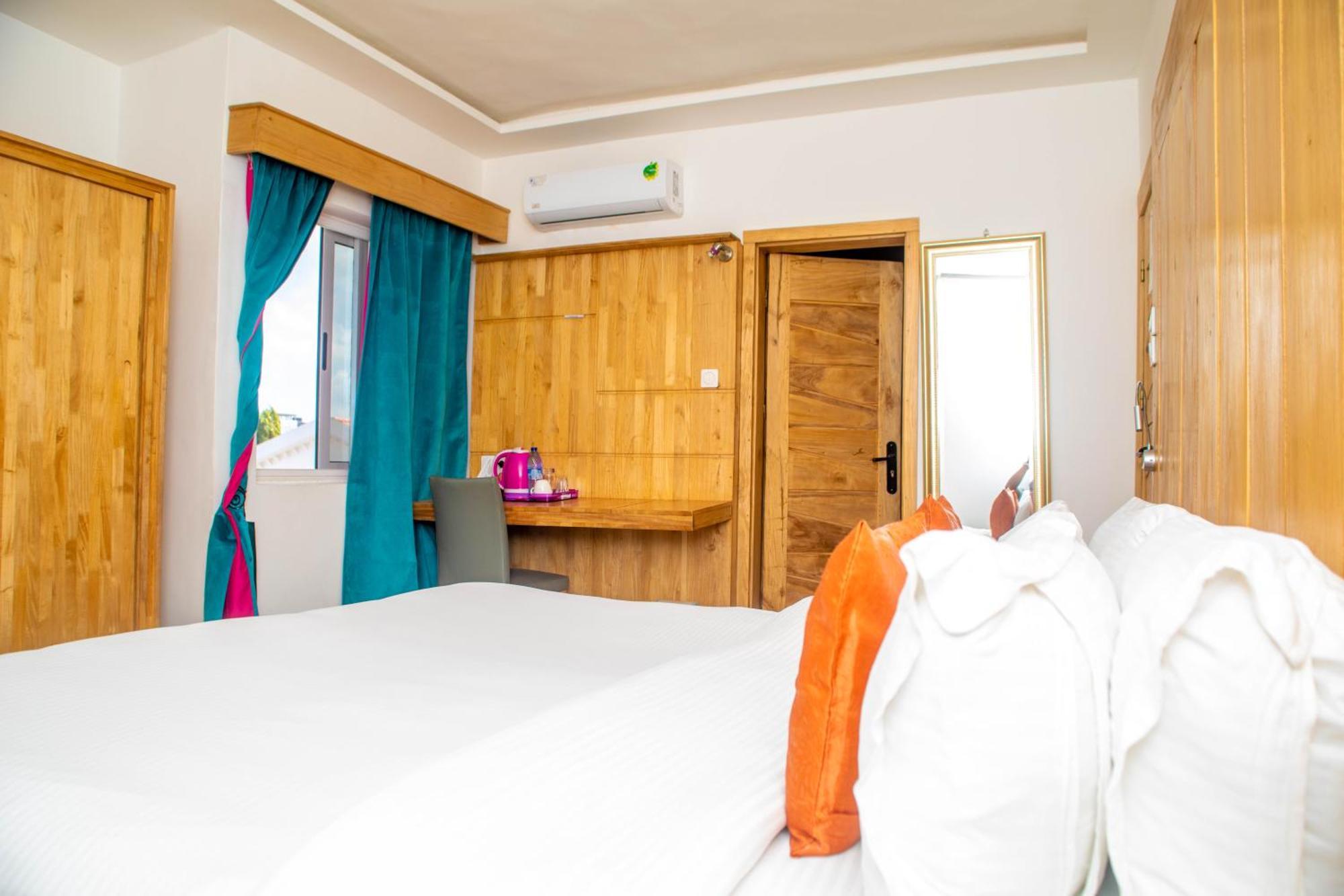 Hotel Les Orchidees Cotonou Kamer foto